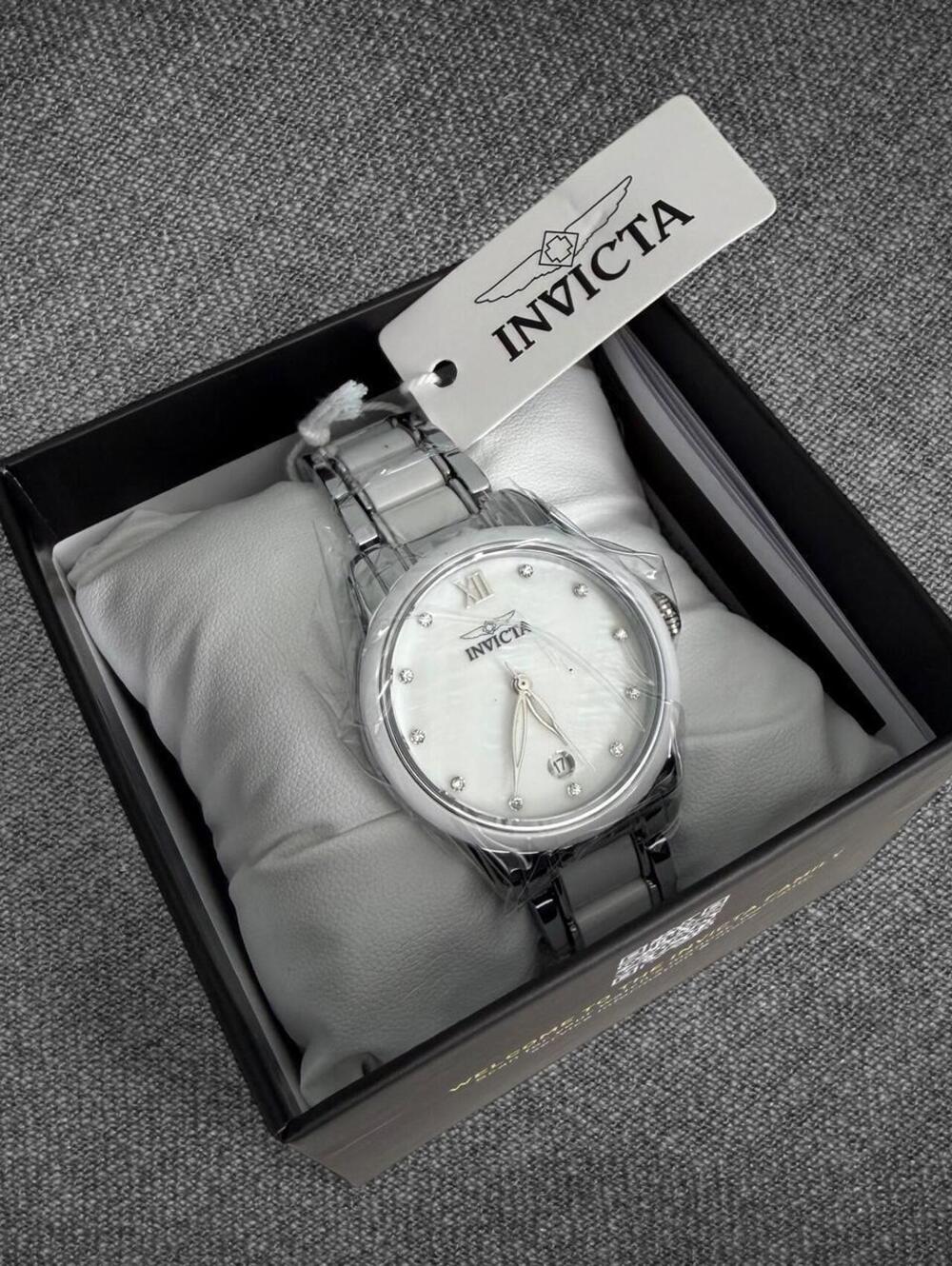 Invicta Women’s White Mother Of Pearl Silver Tone Watch - Picture 3 of 8